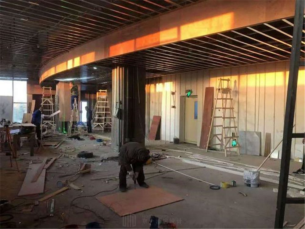 酒店装修施工现场图片