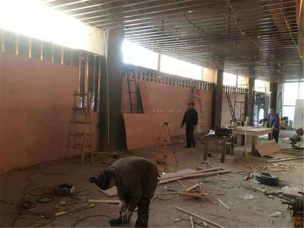 酒店装修施工现场图片