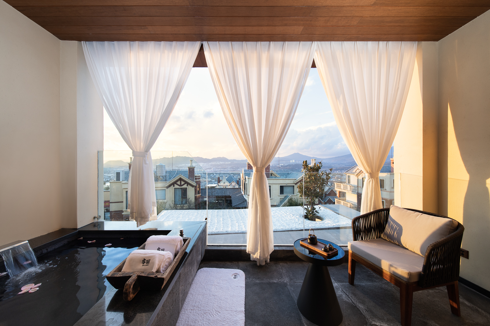 打造创意主题酒店，享受与众不同的成都之旅