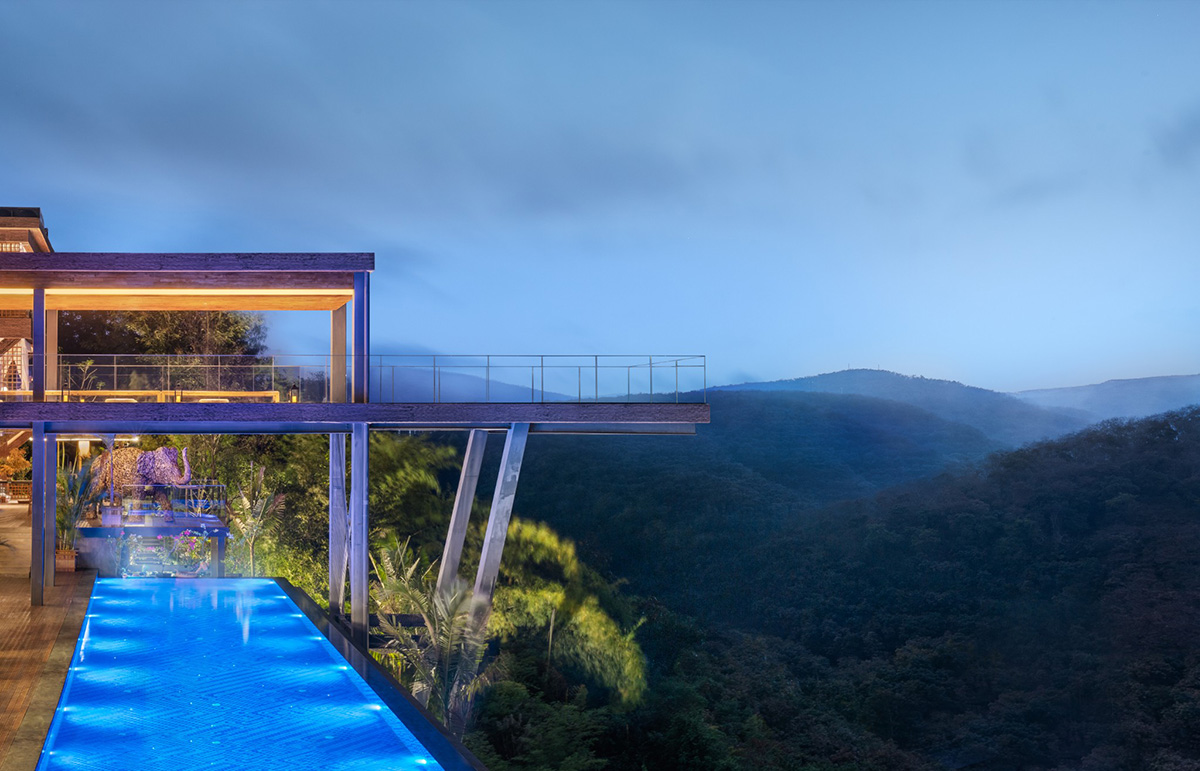 阳朔县利用旧材料打造一个环保新民宿